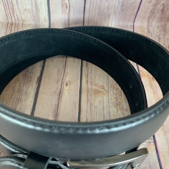 Black men’s Belt - Picture 3 of 5